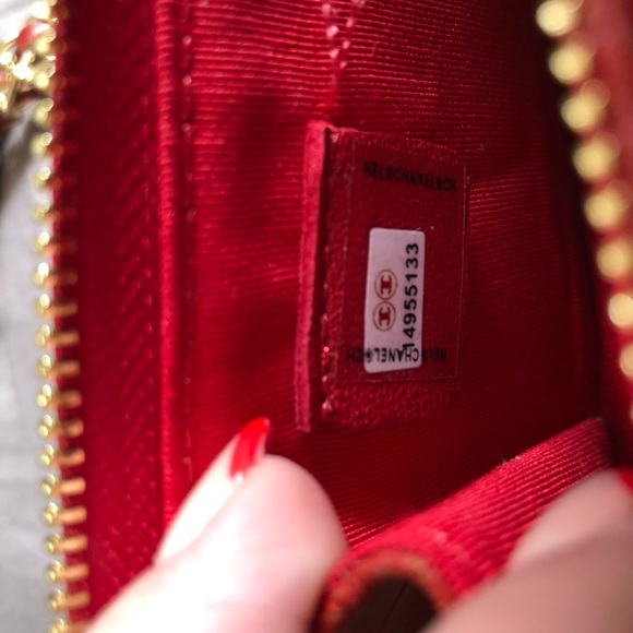 Red Alligator Chanel Wallet/Phone Purse - Picture 4 of 9